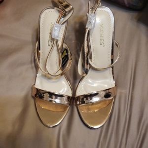 Fashion nova rose gold heels